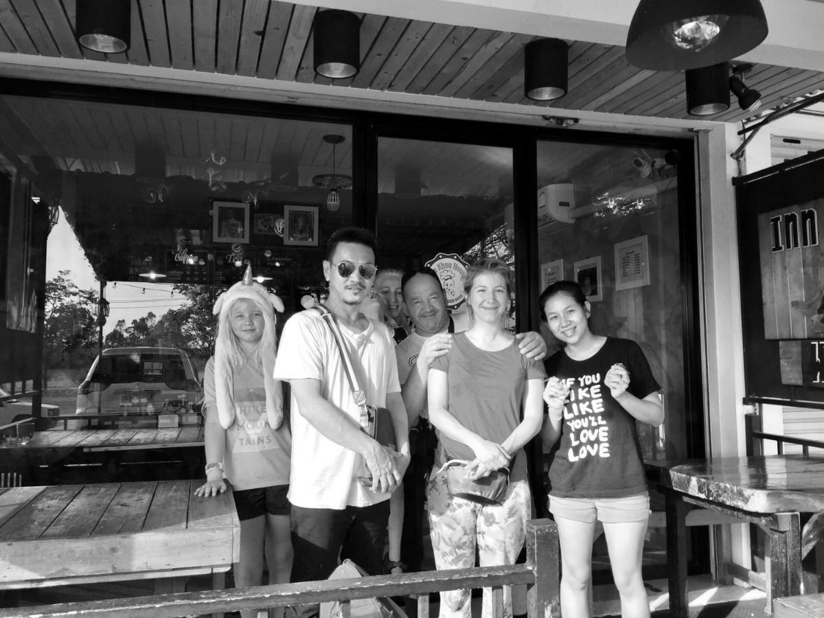 You In House Urt Surathani Airport Surat Thani Luaran gambar